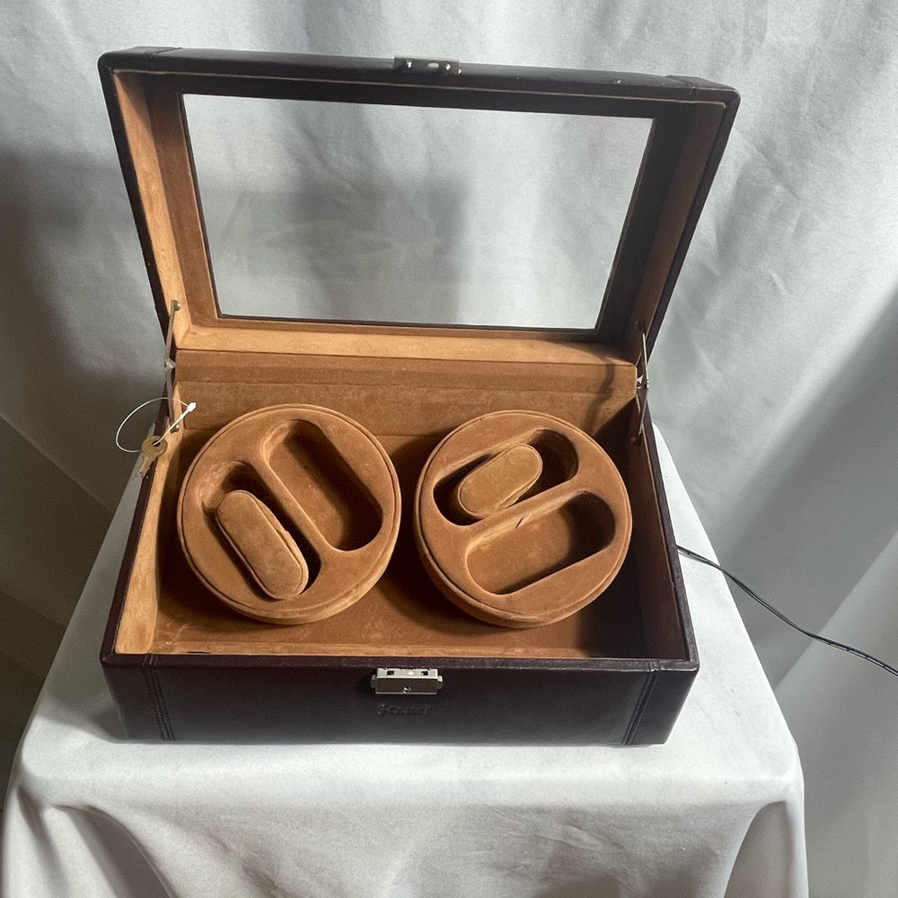 Stauer Dual Watch Winder Display Case with Lock & Key – Brown Leather